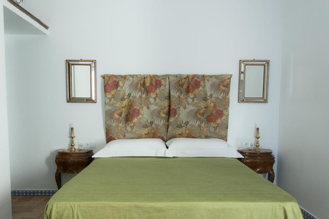 Affittacamere Casa Senorial Con Piscina. Casa Donna Isabel Peñaflor Esterno foto