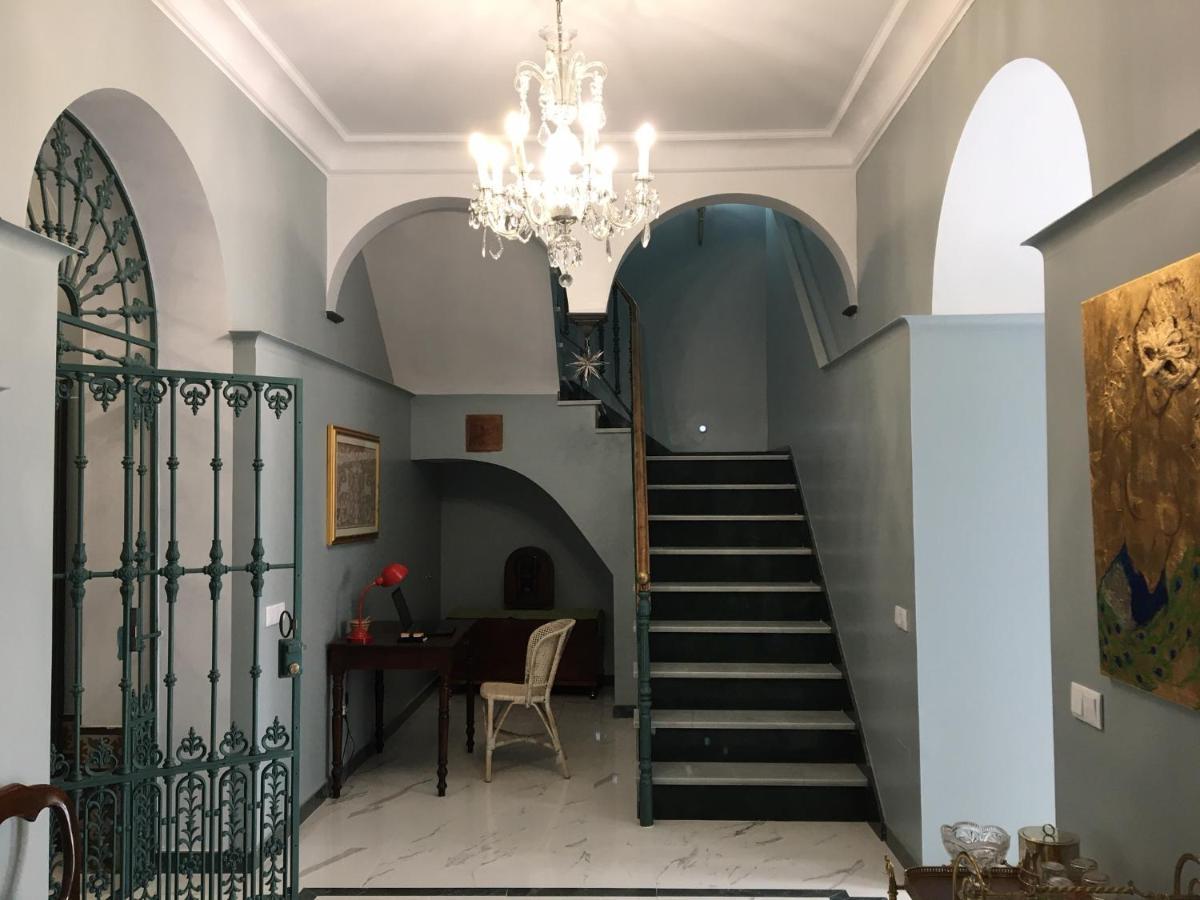 Affittacamere Casa Senorial Con Piscina. Casa Donna Isabel Peñaflor Esterno foto